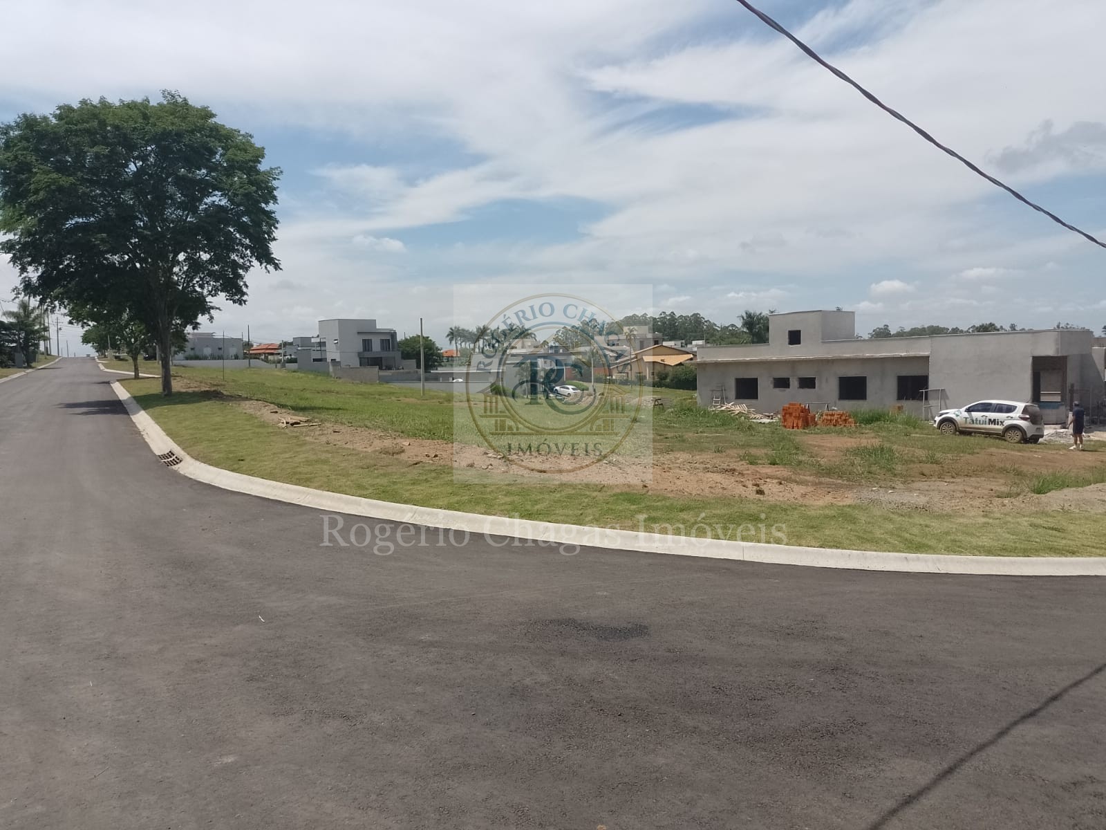 2 Lotes de Esquina Contíguos 450 m² cada — Ninho Verde 1, Porangaba-SP